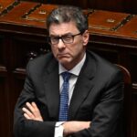 Il ministro Giorgetti proroga ulteriormente la sugar e la plastic tax