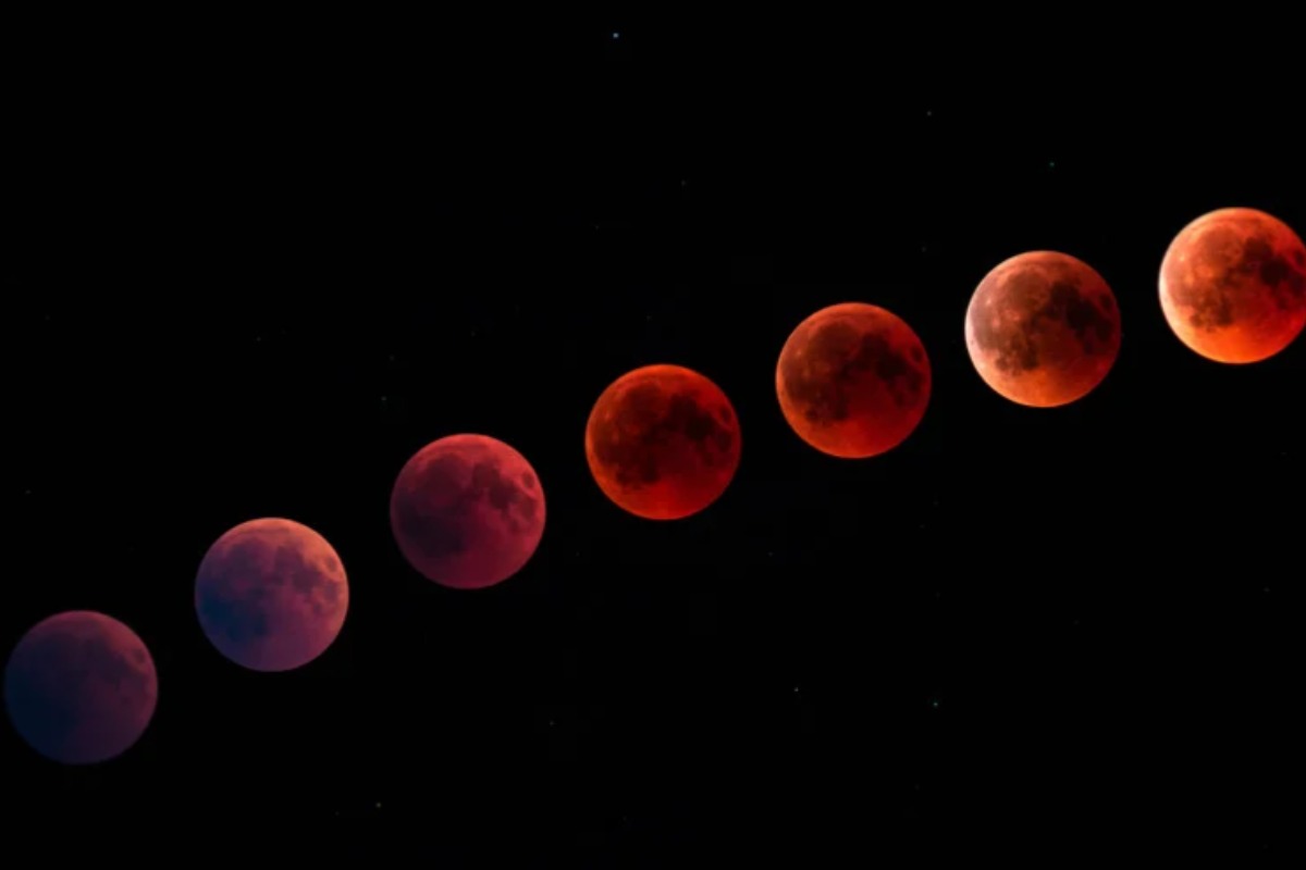 Eclissi lunaro rosso sangue